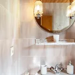 A Nett's Nest 3*