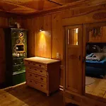 Konukevi A Nett's Nest 3*