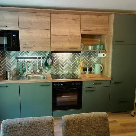 A Nett's Nest 3*