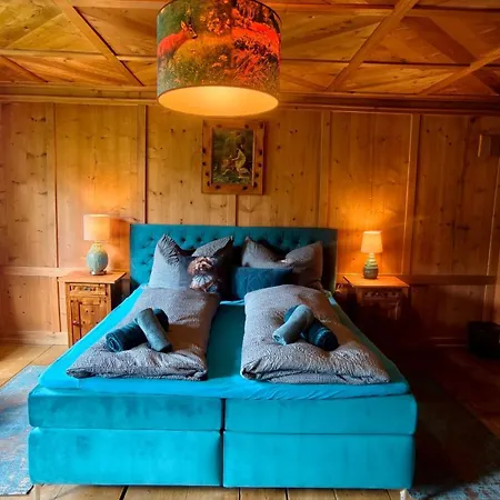 A Nett's Nest 3*