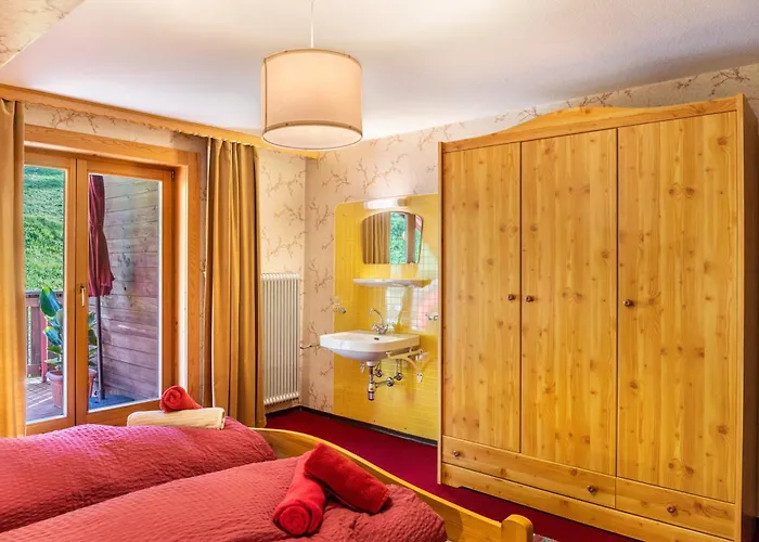 A Nett's Nest 3*