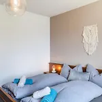 A Nett's Nest 3*